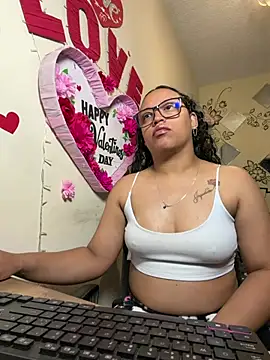 Snapshot of angela_angels_ chatting on July 31, 2026, 3:17 am angela angels online show from July 31, 2026, 3:17 am