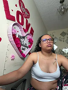 Snapshot of angela_angels_ chatting on July 31, 2026, 3:33 pm angela angels online show from July 31, 2026, 3:33 pm