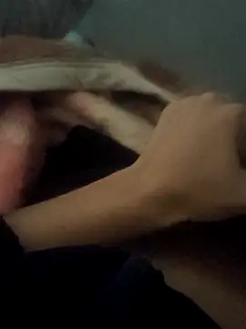 Snapshot of Juliano69xv chatting on October 29, 2025, 12:18 pm Juliano69xv online show from October 29, 2025, 12:18 pm