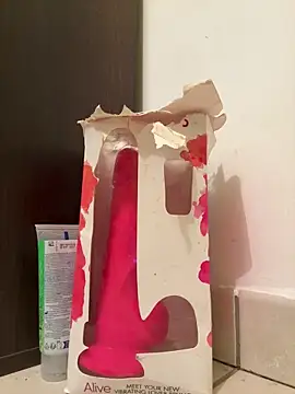 tgehzg online show from March 4, 2026, 8:53 am