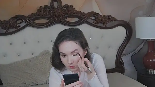 Snapshot of IreneRaye chatting on February 5, 2025, 8:11 am IreneRaye online show from February 5, 2025, 8:11 am