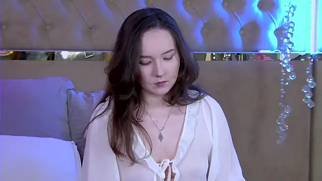 IreneRaye online show from March 17, 2026, 8:34 pm