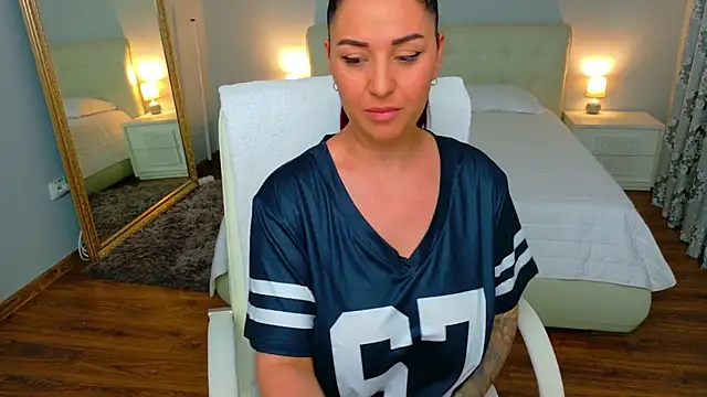 Snapshot of Amy--Samy chatting on June 20, 2026, 1:25 pm Amy--Samy online show from June 20, 2026, 1:25 pm
