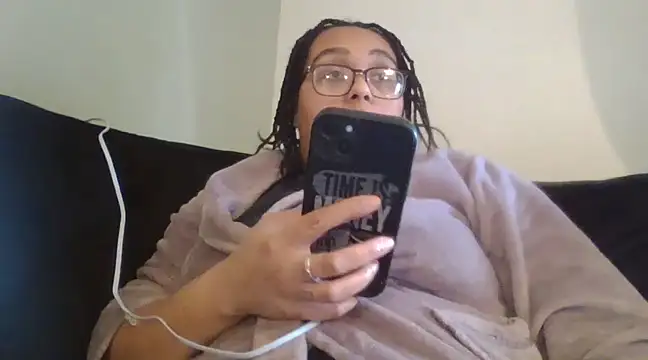 vanilla chocolate23 online show from February 18, 2025, 1:55 pm