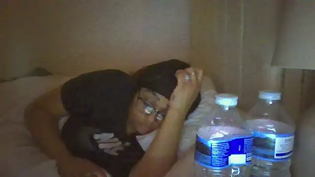 vanilla chocolate23 online show from February 19, 2025, 10:09 pm