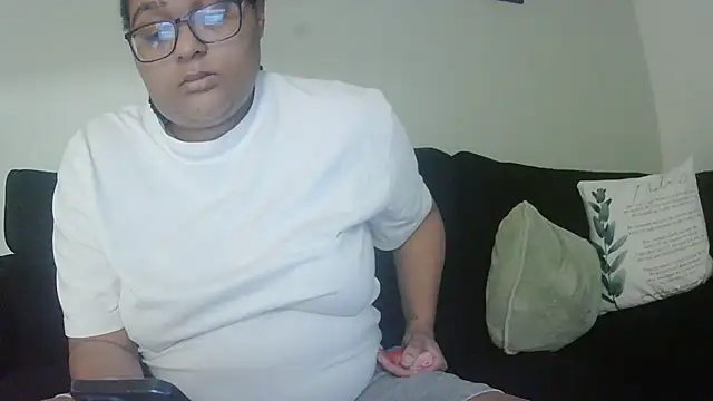 vanilla chocolate23 online show from October 10, 2025, 6:34 am