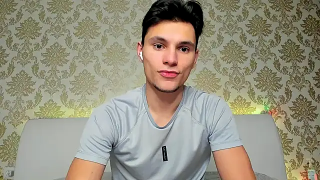 denlover1 online show from February 7, 2025, 3:19 pm