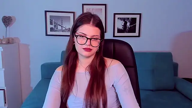 AdeliaKiss online show from February 5, 2025, 4:58 pm