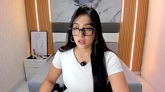 Alyssapark online show from December 4, 2025, 7:00 pm