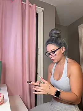 Snapshot of lexybabyxo chatting on May 26, 2026, 11:17 am lexybabyxo online show from May 26, 2026, 11:17 am
