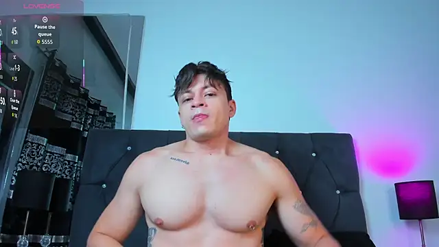 Angel Cuervo online show from May 27, 2026, 12:46 pm