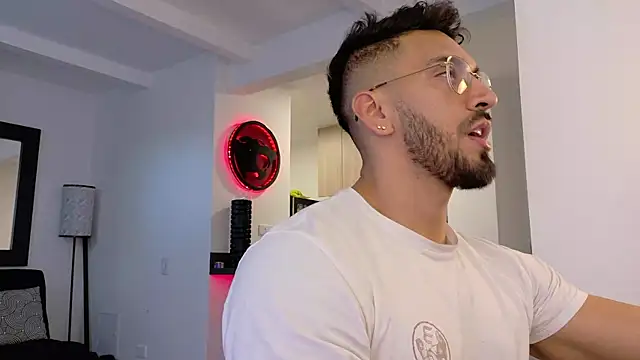 tony muscle online show from October 30, 2025, 9:59 pm