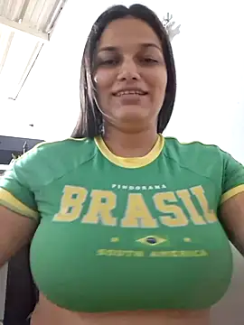 girl milk1 online show from February 7, 2026, 11:52 pm