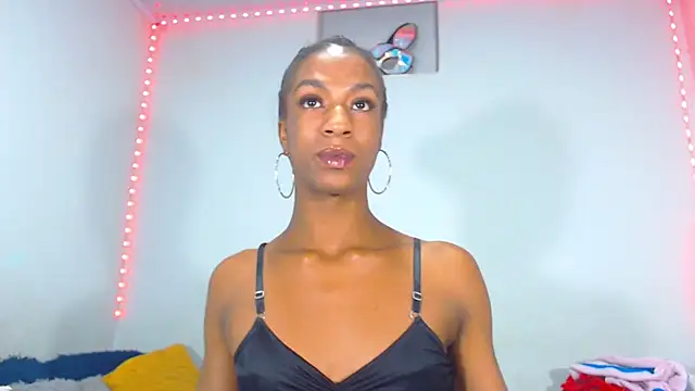 Snapshot of JessicaEbony chatting on February 18, 2025, 12:59 am JessicaEbony online show from February 18, 2025, 12:59 am