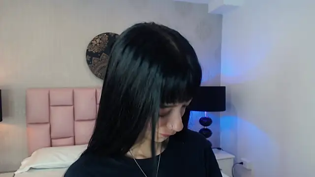 Zoe Vixen online show from February 17, 2025, 12:05 pm