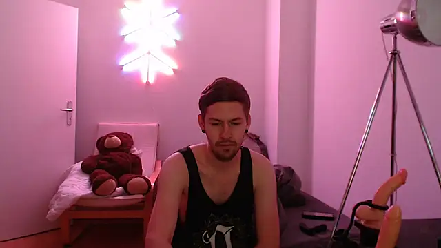 jonny-bisexual online show from December 12, 2024, 10:31 pm