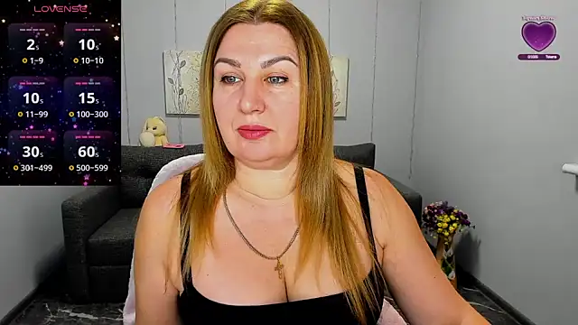 Lili Crossi online show from February 12, 2025, 6:40 am