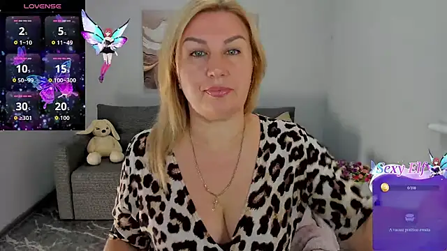 Snapshot of Lili_Crossi chatting on July 31, 2026, 5:51 am Lili Crossi online show from July 31, 2026, 5:51 am