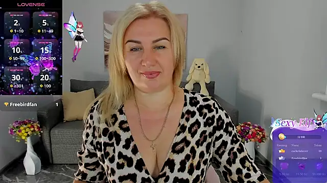 Snapshot of Lili_Crossi chatting on August 4, 2026, 5:54 am Lili Crossi online show from August 4, 2026, 5:54 am