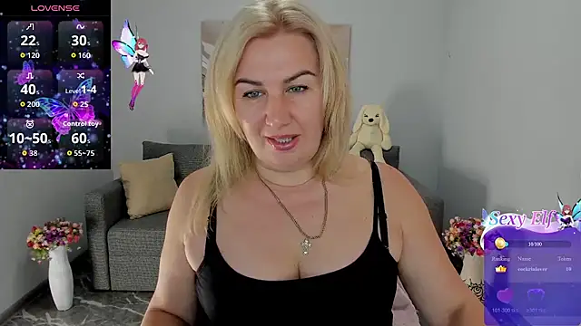 Snapshot of Lili_Crossi chatting on August 5, 2026, 6:05 am Lili Crossi online show from August 5, 2026, 6:05 am