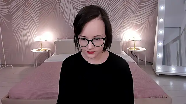 Snapshot of StellaGloww chatting on March 21, 2025, 5:11 am StellaGloww online show from March 21, 2025, 5:11 am