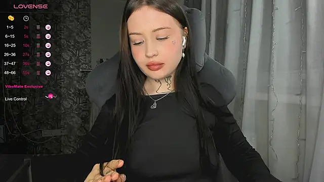 Snapshot of kate8ketee8 chatting on December 23, 2024, 6:05 pm kate8ketee8 online show from December 23, 2024, 6:05 pm