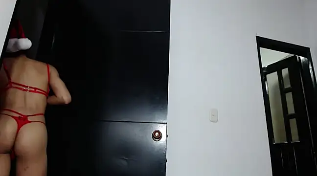 Snapshot of CATALAIA_STOMM chatting on December 19, 2024, 10:10 pm CATALAIA STOMM online show from December 19, 2024, 10:10 pm