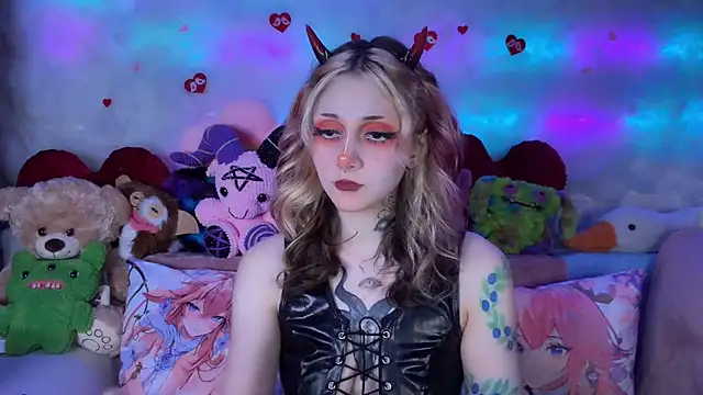 Snapshot of _Devill_Baby chatting on May 8, 2026, 8:47 pm Devill Baby online show from May 8, 2026, 8:47 pm
