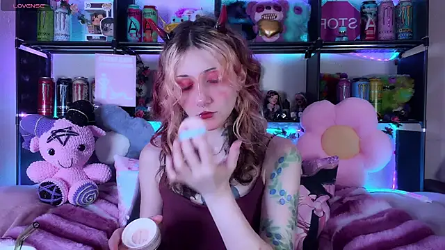 Snapshot of _Devill_Baby chatting on July 11, 2026, 7:27 pm Devill Baby online show from July 11, 2026, 7:27 pm
