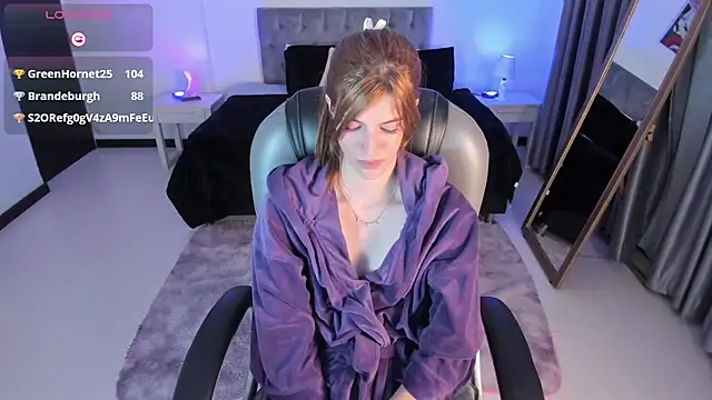 Nora Vennucci online show from March 1, 2025, 11:37 pm