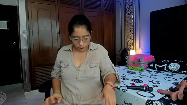 mature bigass   online show from March 13, 2026, 8:26 pm