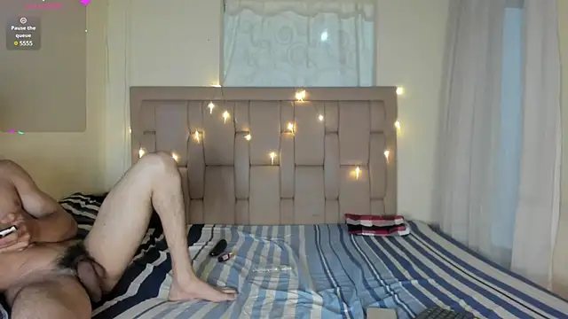 Snapshot of stepcouple_XXX chatting on March 21, 2025, 11:12 pm stepcouple XXX online show from March 21, 2025, 11:12 pm