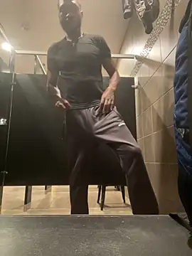 Snapshot of prettyrichie chatting on November 4, 2025, 9:58 pm prettyrichie online show from November 4, 2025, 9:58 pm