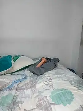 Snapshot of Pussycat_9999 chatting on March 17, 2025, 10:28 pm Pussycat 9999 online show from March 17, 2025, 10:28 pm