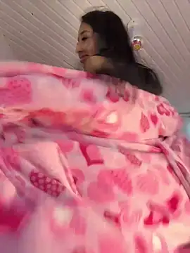 Anily Lovely online show from March 9, 2025, 7:37 pm