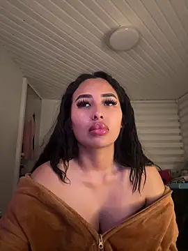 Anily Lovely online show from May 11, 2026, 1:11 am