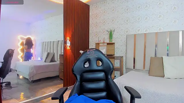 Daphnne tay online show from September 19, 2025, 3:08 am