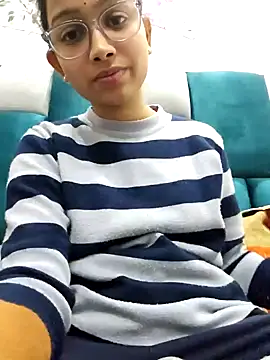 Aleena Rai online show from December 18, 2024, 10:35 pm