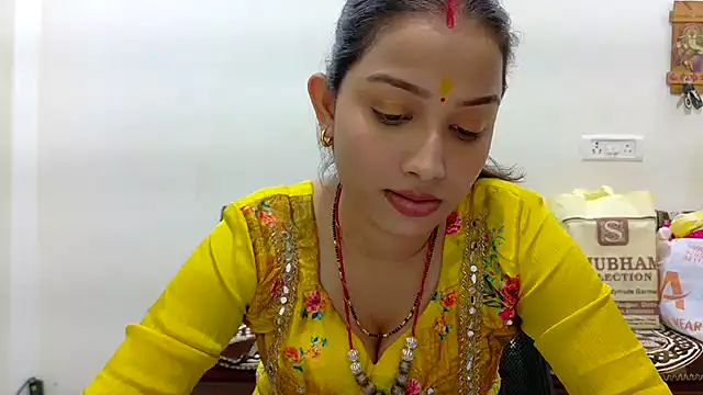 Aleena Rai online show from October 13, 2025, 7:14 pm