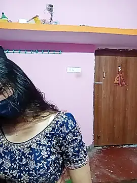 Snapshot of Cute-Simmi chatting on December 25, 2024, 8:07 pm Cute-Simmi online show from December 25, 2024, 8:07 pm