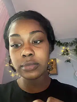 ebonycatlisaaaalime online show from May 29, 2026, 11:19 am