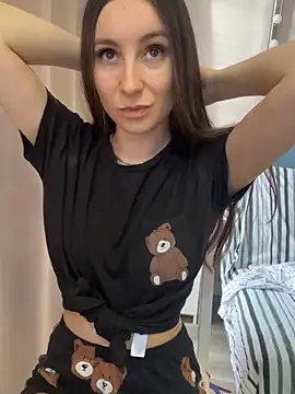 viviandaimond1 online show from January 1, 2025, 11:49 am