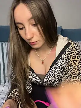 viviandaimond1 online show from February 20, 2025, 7:52 pm