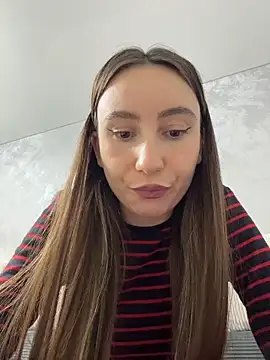 Snapshot of viviandaimond1 chatting on December 3, 2025, 9:02 pm viviandaimond1 online show from December 3, 2025, 9:02 pm