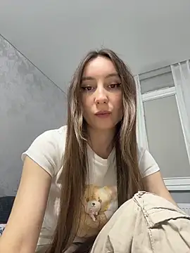 Snapshot of viviandaimond1 chatting on March 28, 2026, 4:39 pm viviandaimond1 online show from March 28, 2026, 4:39 pm