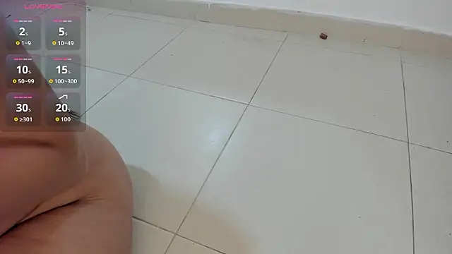 KarinaSimonz online show from February 26, 2026, 8:19 pm