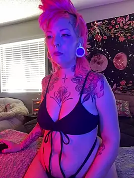 Snapshot of GoldieBakeman chatting on March 12, 2025, 4:46 pm GoldieBakeman online show from March 12, 2025, 4:46 pm