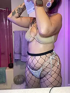 Snapshot of GoldieBakeman chatting on September 15, 2025, 6:52 pm GoldieBakeman online show from September 15, 2025, 6:52 pm