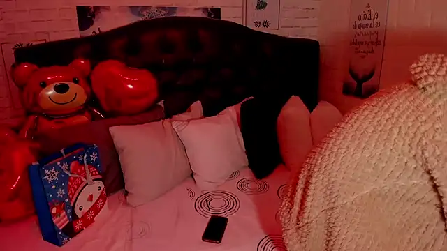 Snapshot of _Chartlotte chatting on February 19, 2025, 10:09 pm Chartlotte online show from February 19, 2025, 10:09 pm