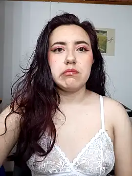 Snapshot of Emi_chik chatting on January 19, 2025, 11:01 am Emi chik online show from January 19, 2025, 11:01 am